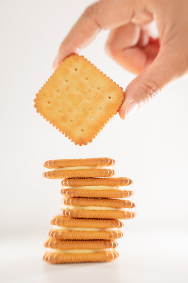 KHONG GUAN Banana Cream Biscuits 康元 香蕉夾心餅 200G