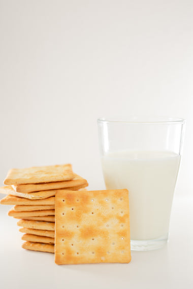 Khong Guan Cream Crackers (Rectangular Tin) 康元苏打饼 蓝罐装 600g